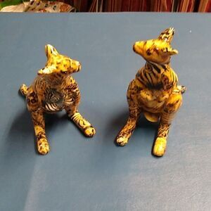 Vintage LaVie Jungle Safari Hand painted Hidden Safari Animals Kangaroo pair